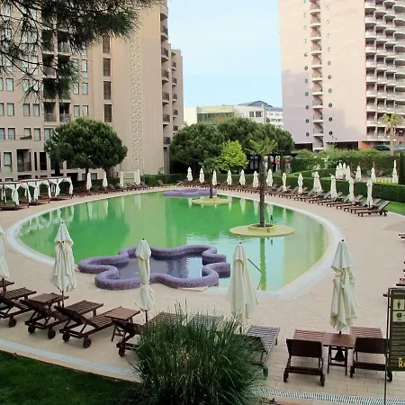 Royal * ساني بيتش